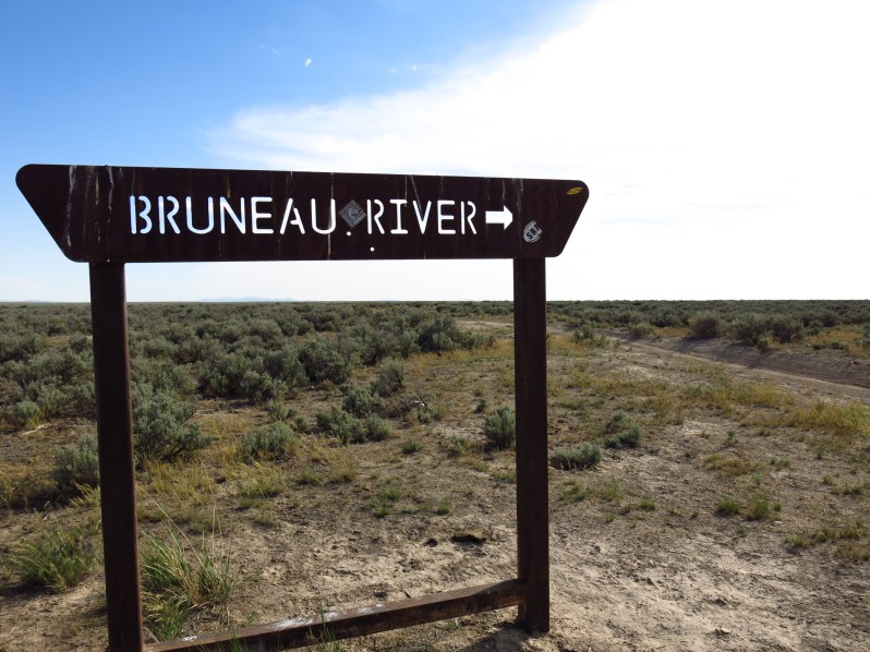 Indestructible road sign